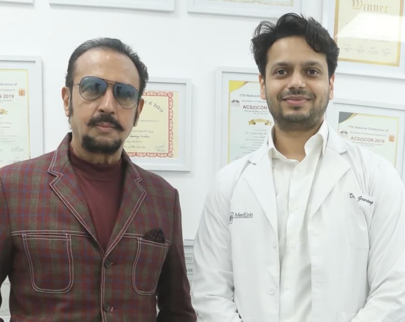 Bollywood actor and film producer Gulshan Grover visits MedLinks for Hair treatment